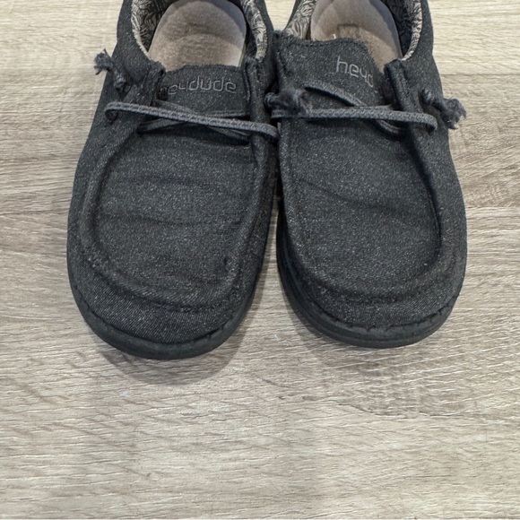 Hey Dude Wally Youth Shoes Kids 12 Black/Charcoal Slip On Casual Canvas - Picture 3 of 8